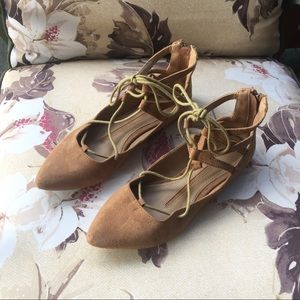 NEW DIRECTIONS SHOES🐡